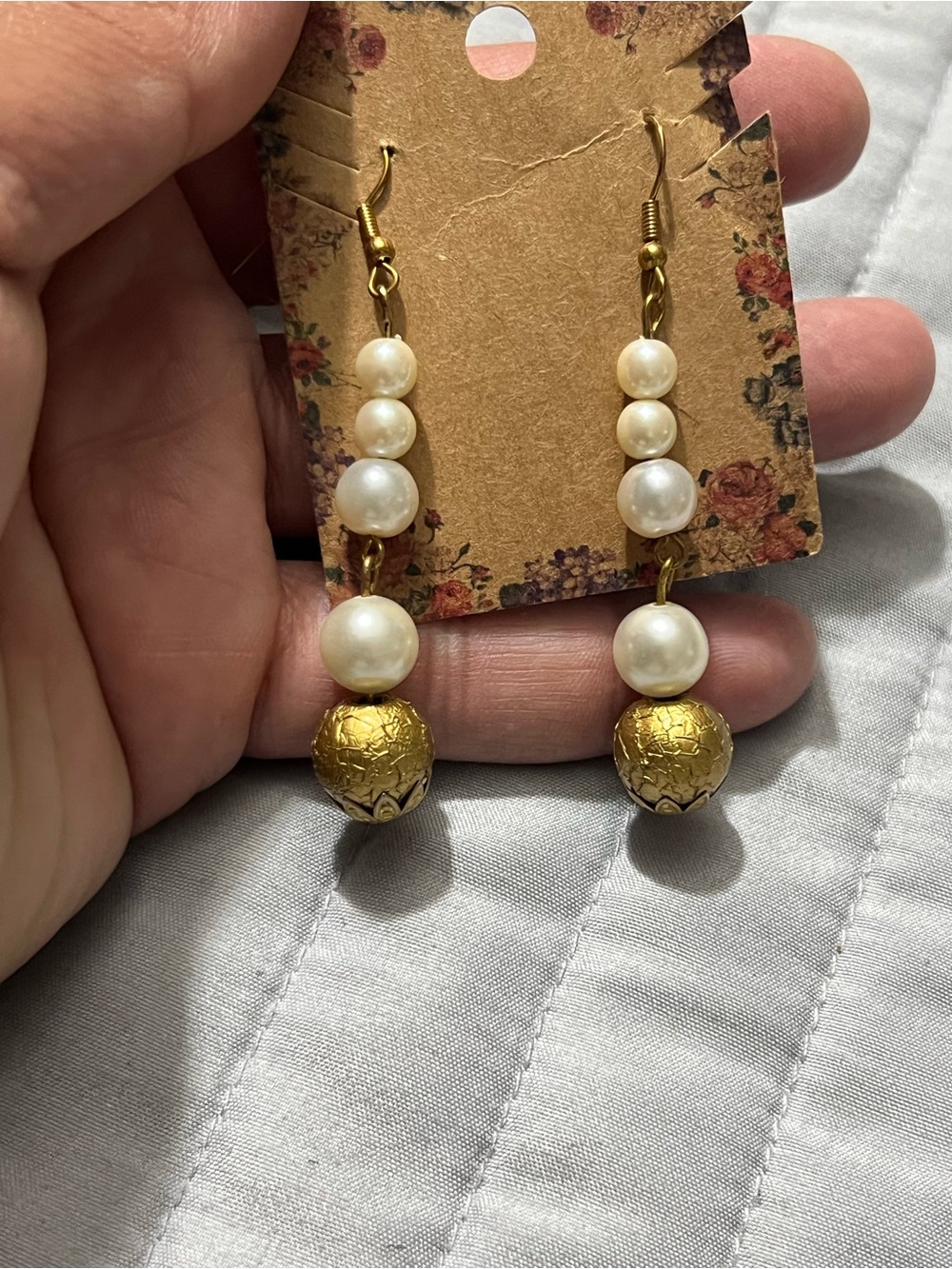 Pearl and Gold Drop Earrings - Elegant Women's Jewelry